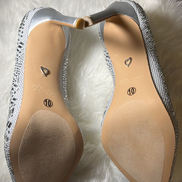 Thalia Sodi Karmen Ankle Booties- size 10 (Silver) - Picture 3 of 4